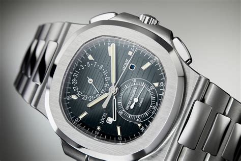 Patek Philippe Nautilus Review: The Ultimate Collector's Guide.